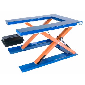 Lavtbyggende løftebord CUB 1000 – 1000 kg, 715 mm løftebevegelse, 1450 x 1085