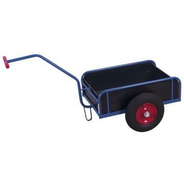 Liten transportvogn med tette sidevegger