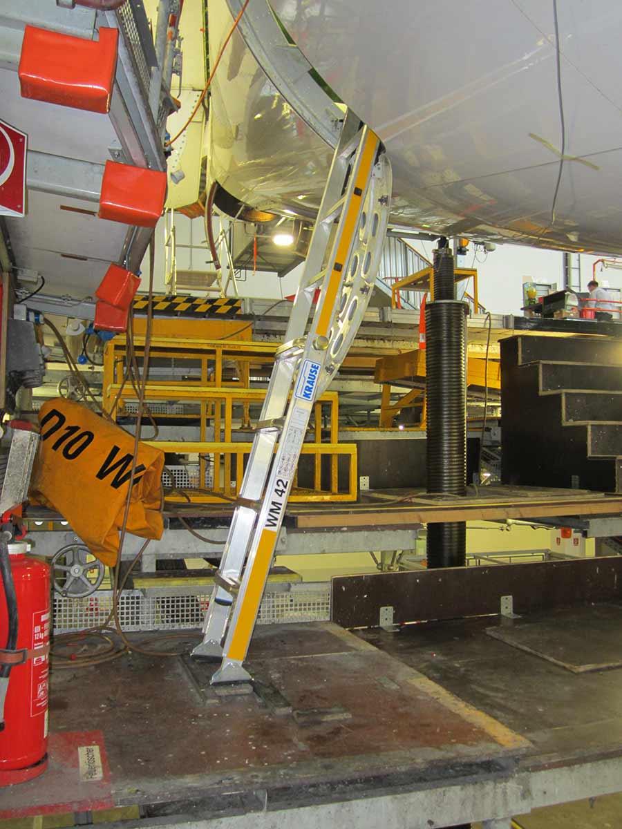  Tilpassede stiger, stasjonære og mobile Tilpassede stiger, stasjonære og mobile